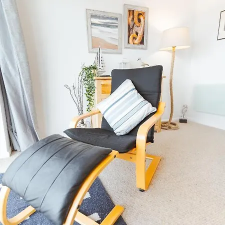 Watersedge Retreat, Views, Sunsets, Dogs Welcome Tatil Evi *