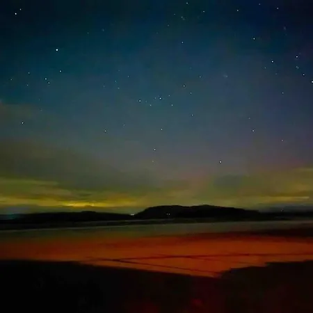 Watersedge Retreat, Views, Sunsets, Dogs Welcome *
