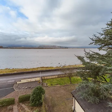 Watersedge Retreat, Views, Sunsets, Dogs Welcome Sandside (Beetham)