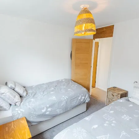 Watersedge Retreat, Views, Sunsets, Dogs Welcome *