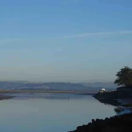 Tatil Evi Watersedge Retreat, Views, Sunsets, Dogs Welcome