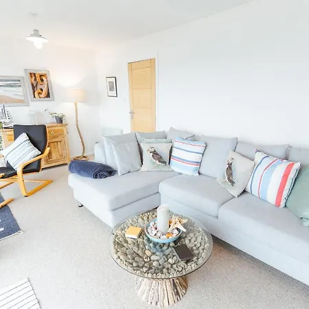 Watersedge Retreat, Views, Sunsets, Dogs Welcome Sandside (Beetham)