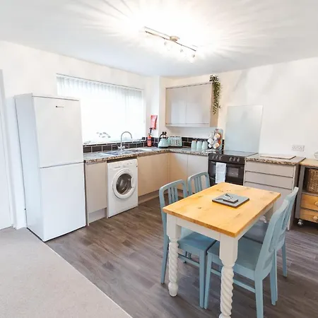 Watersedge Retreat, Views, Sunsets, Dogs Welcome Tatil Evi *