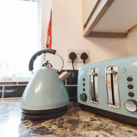 Watersedge Retreat, Views, Sunsets, Dogs Welcome *