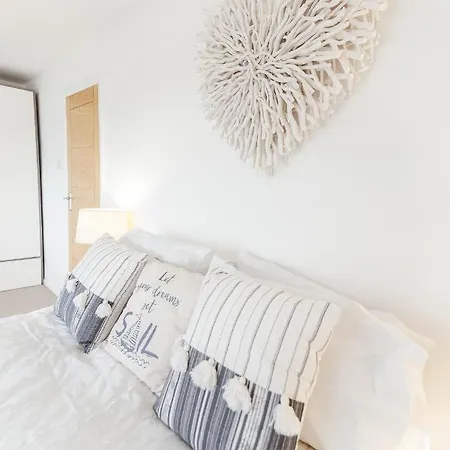 Watersedge Retreat, Views, Sunsets, Dogs Welcome *