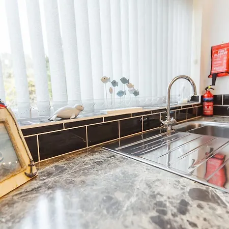 Holiday home Watersedge Retreat, Views, Sunsets, Dogs Welcome *