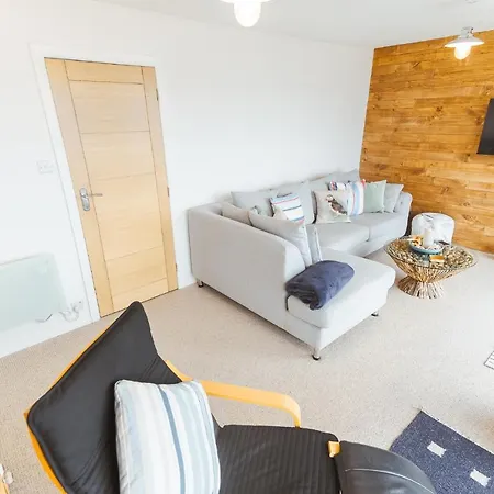 Watersedge Retreat, Views, Sunsets, Dogs Welcome *