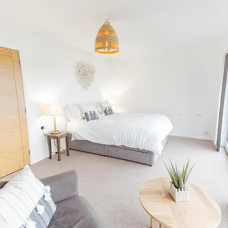Watersedge Retreat, Views, Sunsets, Dogs Welcome *